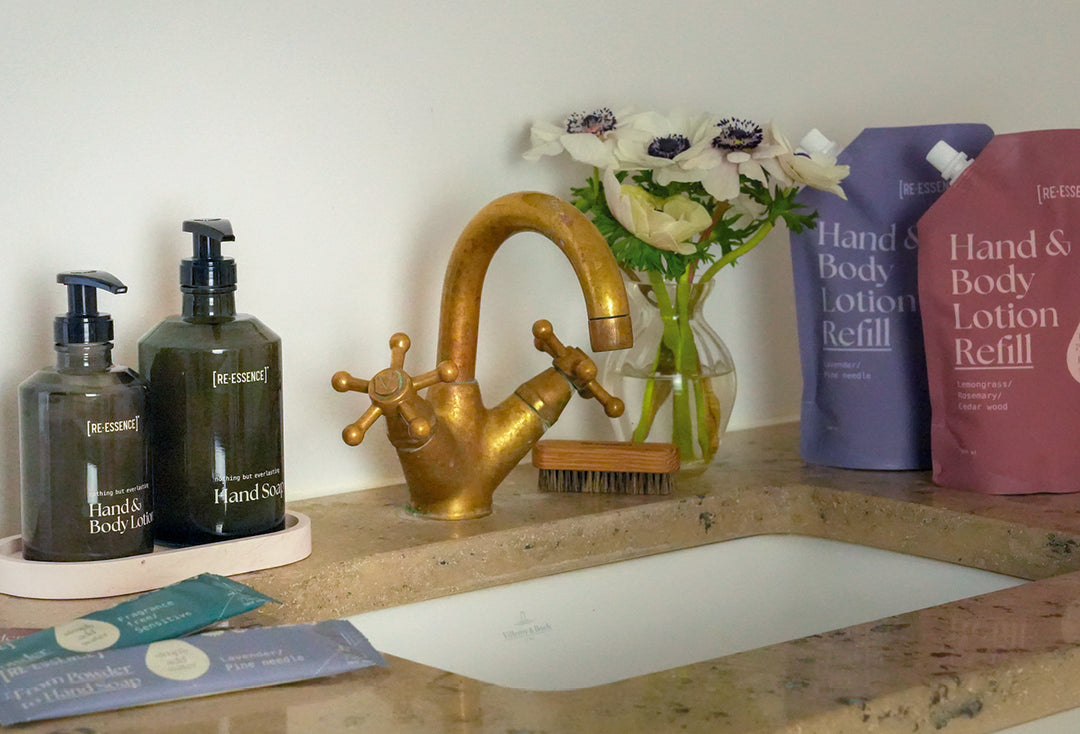 BUNDLE HAND & BODY LOTION + LOTION REFILL LAVENDER/PINE NEEDLE